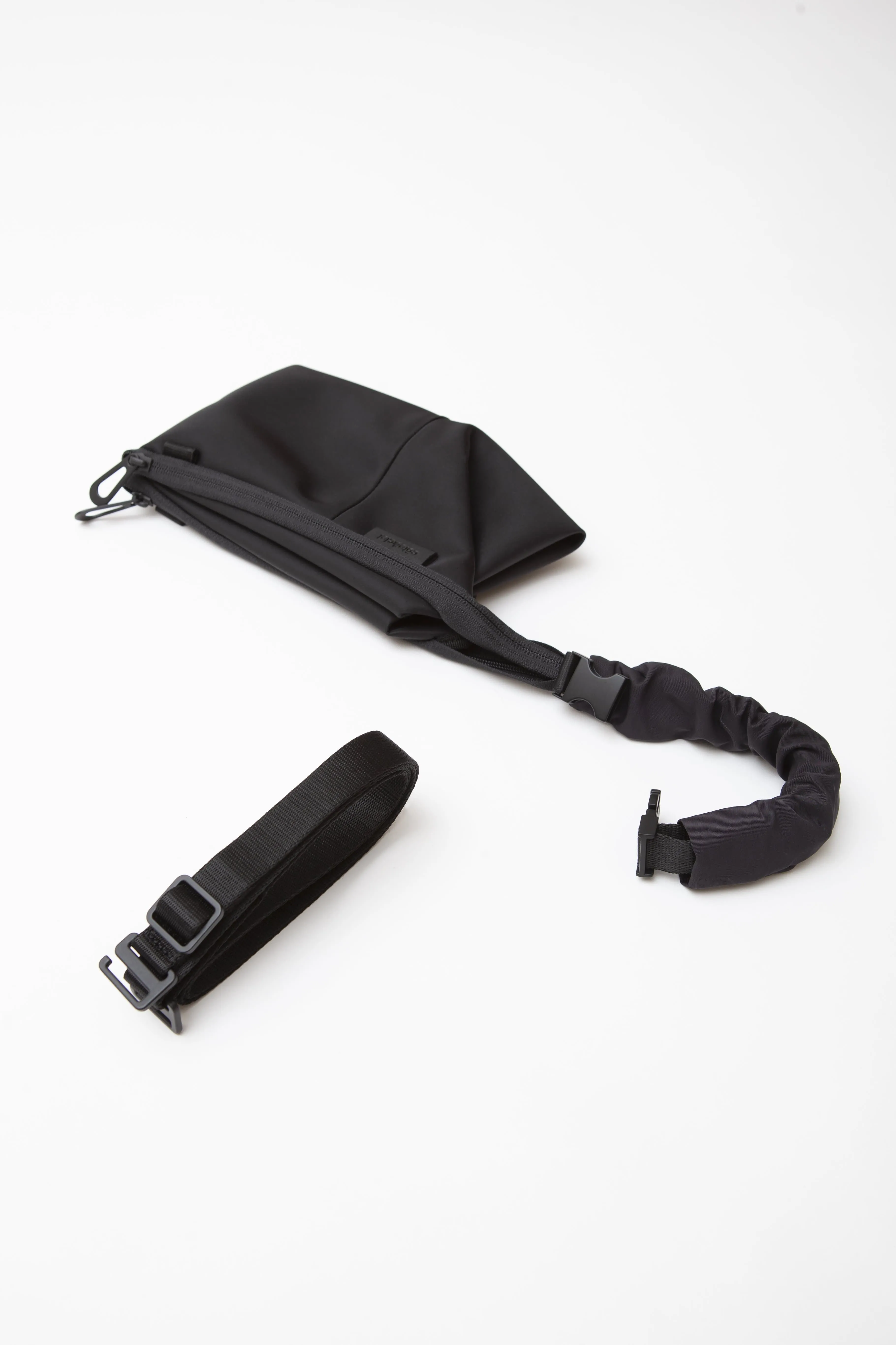 Kivu S Sleek Black
